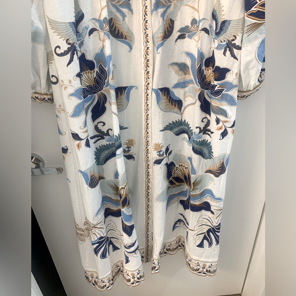 NWOT Sold Out FARM Rio Mystic Blue Lotus Maxi Dress Blue White Beige - Picture 12 of 13